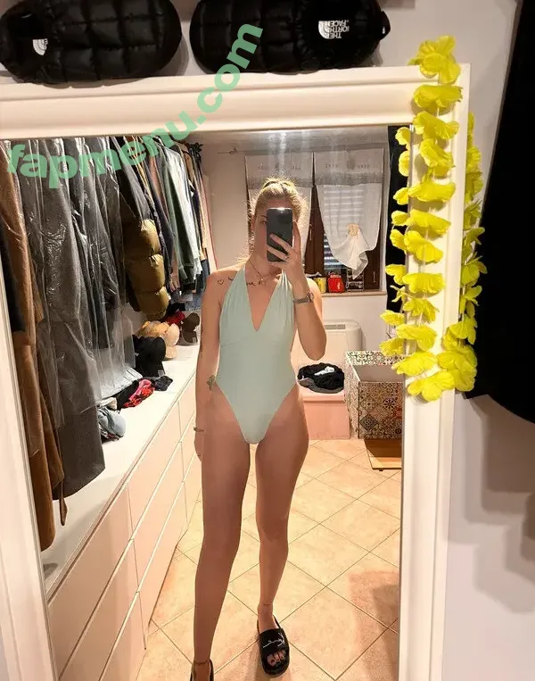 Vinted/eBay nude photo #5092 (Vinted/eBay)