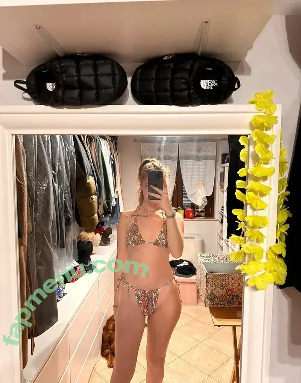 Vinted/eBay nude photo #5098 (Vinted/eBay)