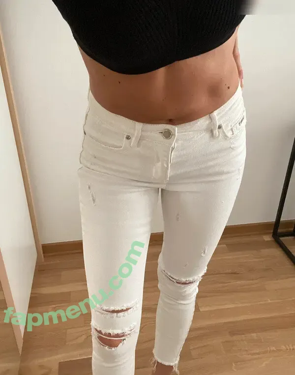 Vinted/eBay nude photo #5120 (Vinted/eBay)