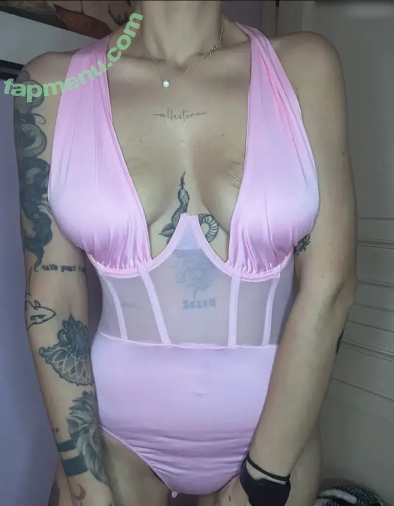 Vinted/eBay nude photo #5185 (Vinted/eBay)