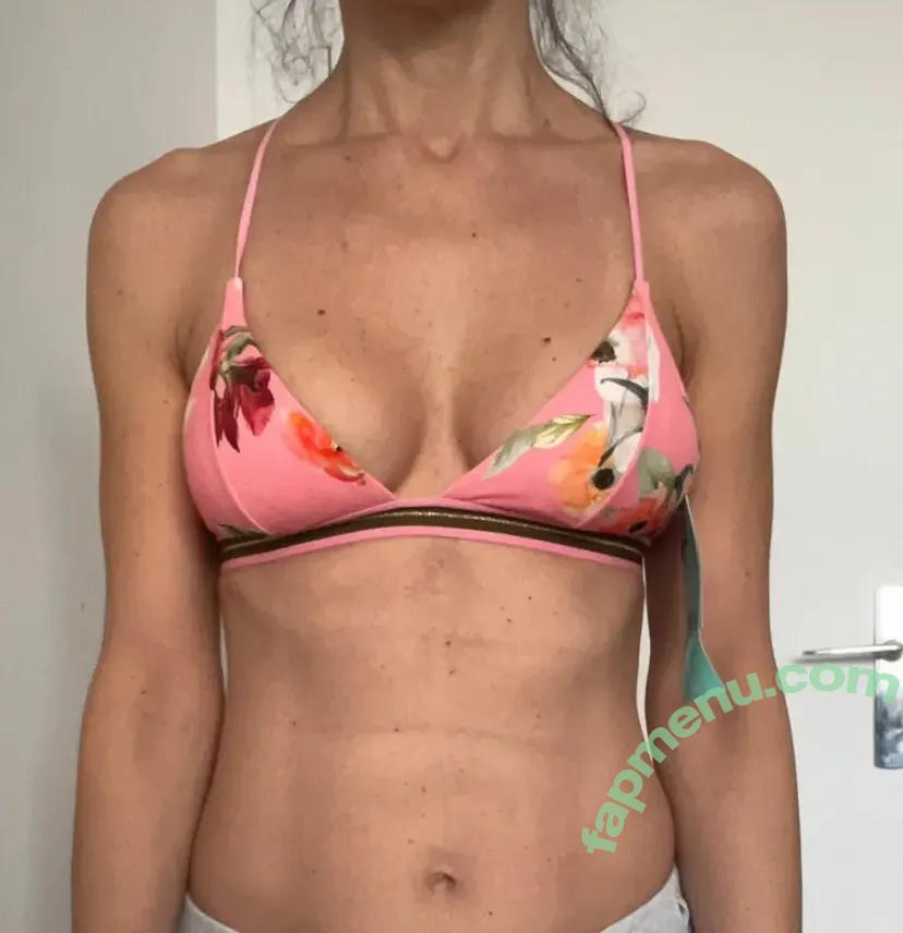 Vinted/eBay nude photo #5232 (Vinted/eBay)