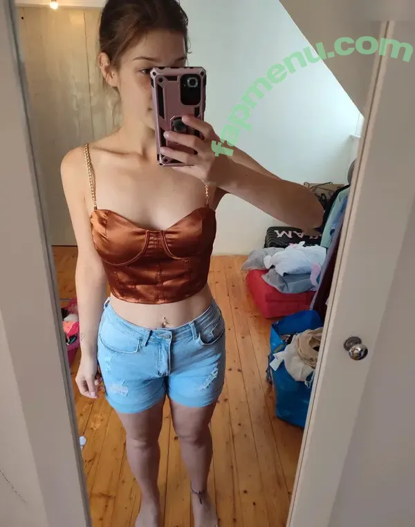 Vinted/eBay nude photo #5925 (Vinted/eBay)