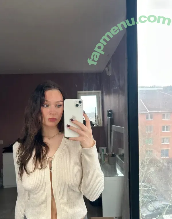 Vinted/eBay nude photo #6470 (Vinted/eBay)