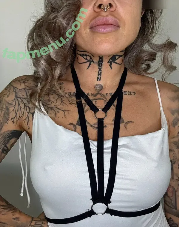 Vinted/eBay nude photo #6931 (Vinted/eBay)