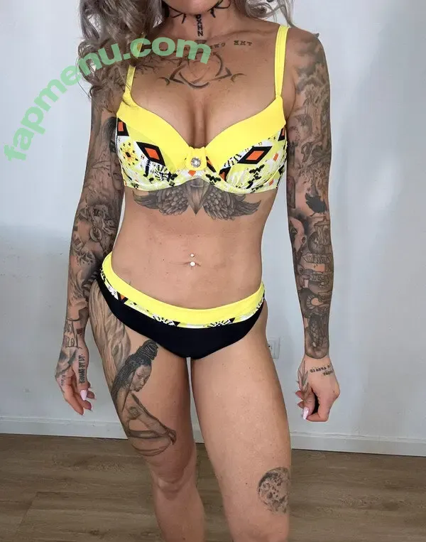 Vinted/eBay nude photo #6932 (Vinted/eBay)