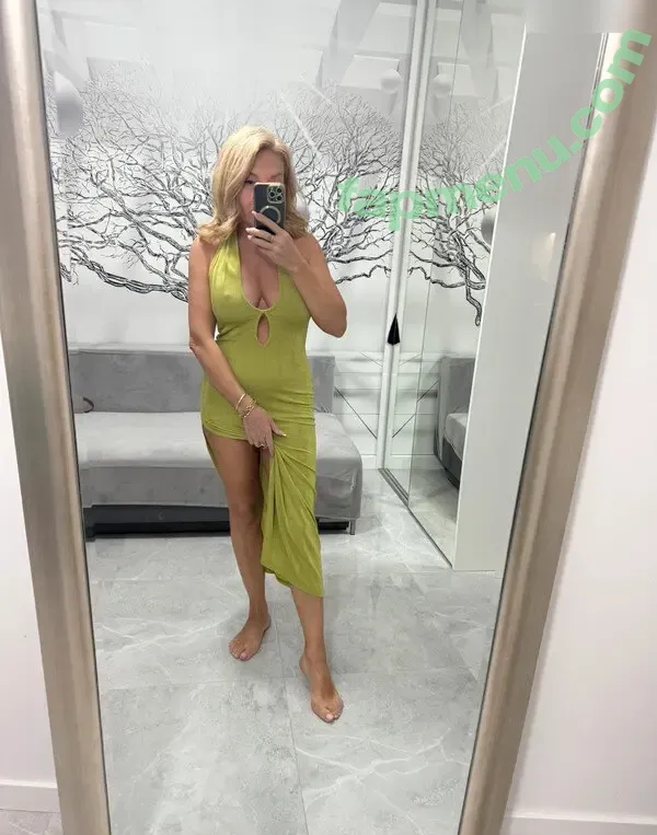 Vinted/eBay nude photo #6962 (Vinted/eBay)