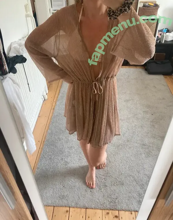 Vinted/eBay nude photo #7205 (Vinted/eBay)