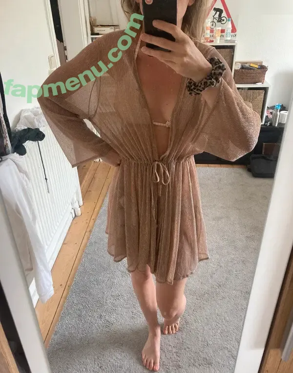 Vinted/eBay nude photo #7206 (Vinted/eBay)