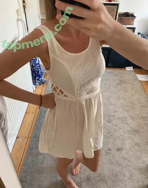 Vinted/eBay nude photo #7207 (Vinted/eBay)