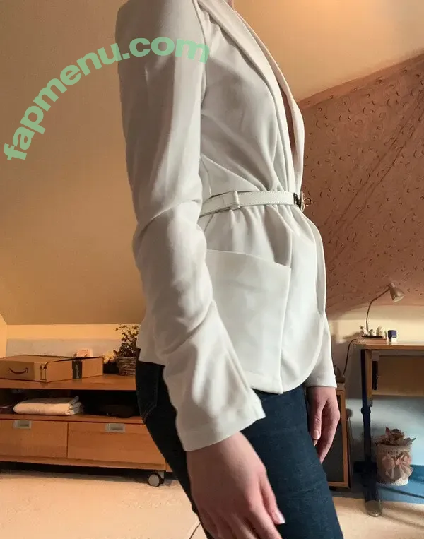 Vinted/eBay nude photo #7260 (Vinted/eBay)