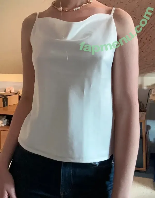 Vinted/eBay nude photo #7265 (Vinted/eBay)
