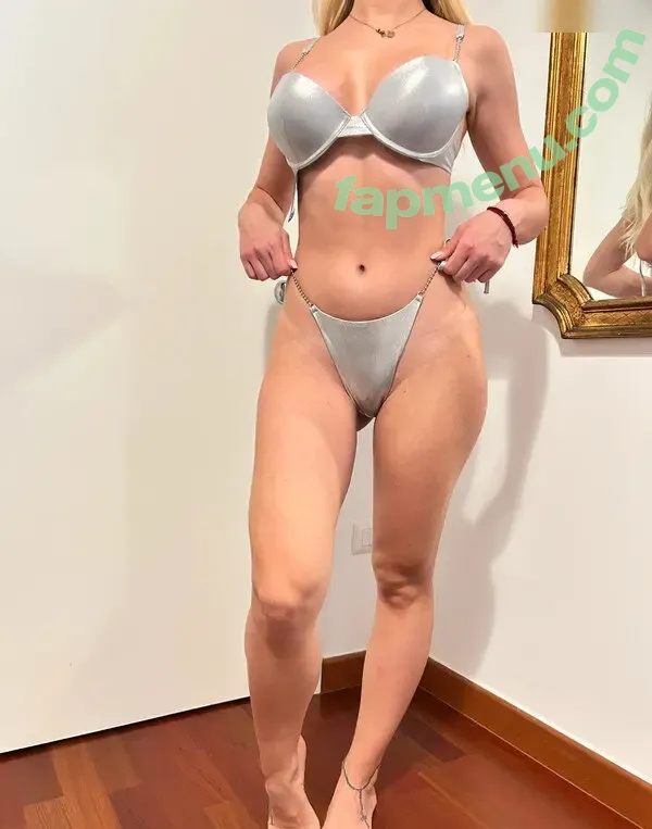 Vinted/eBay nude photo #7526 (Vinted/eBay)