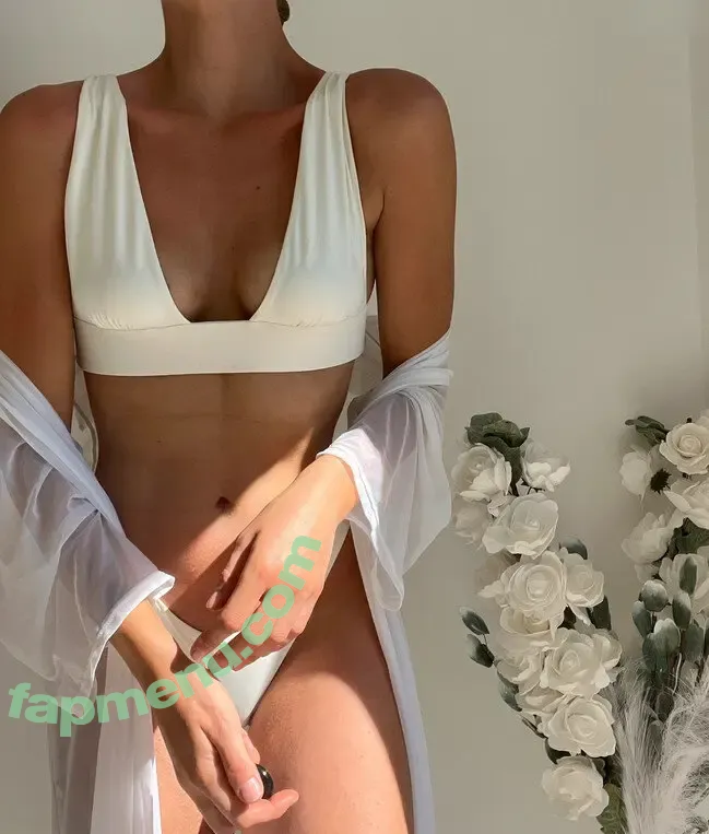 Vinted/eBay nude photo #7539 (Vinted/eBay)