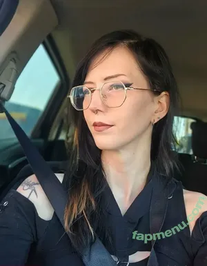 violavixene / violavixen nude photo #0001