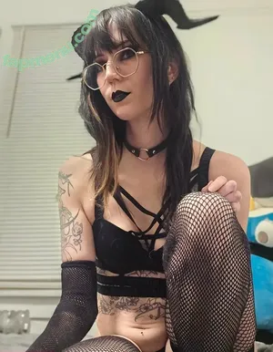 violavixene / violavixen nude photo #0007