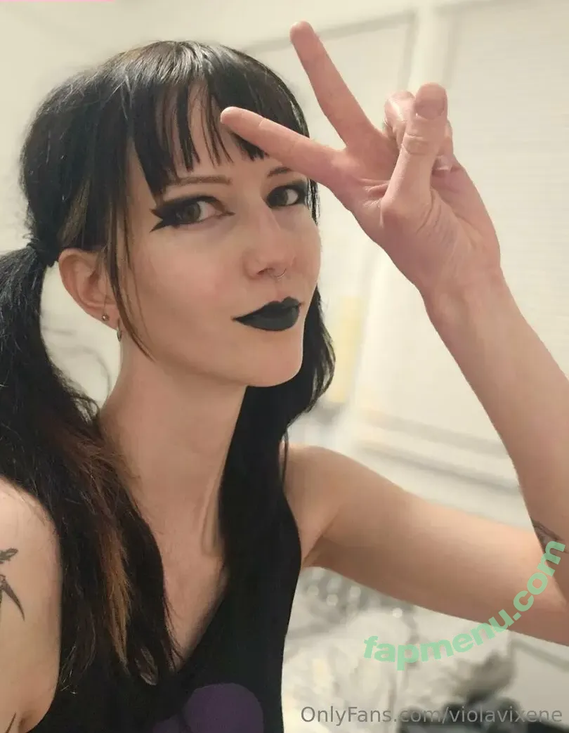 violavixene nude photo #0004 (violavixen)