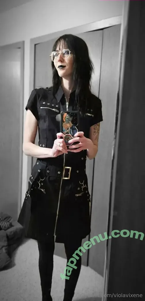 violavixene nude photo #0030 (violavixen)