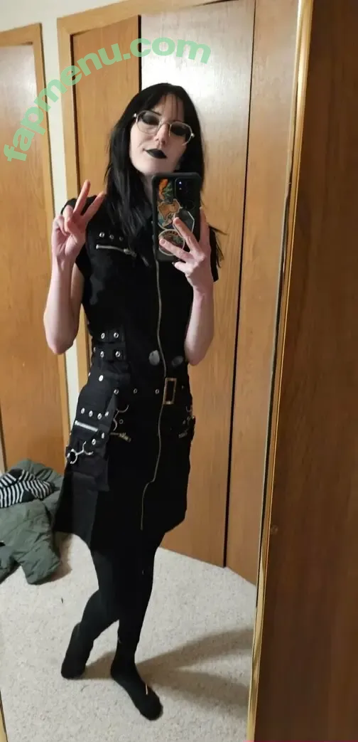 violavixene nude photo #0032 (violavixen)