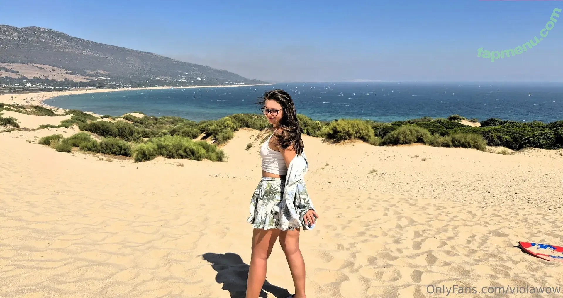 violawow nude photo #0066 (viola.war)