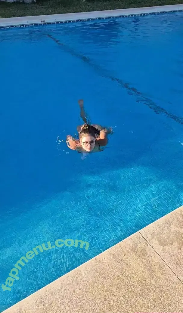 violawow nude photo #0071 (viola.war)