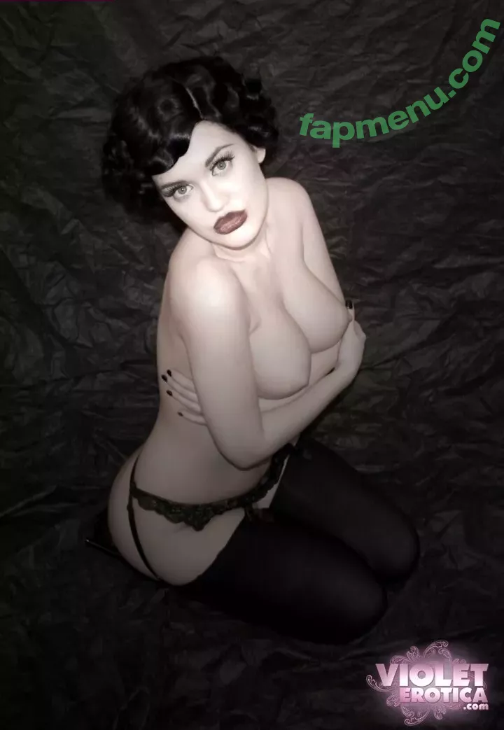Violet Doll nude photo #0711 (monochromaticdoll / violetdoll / violetxxxdoll)