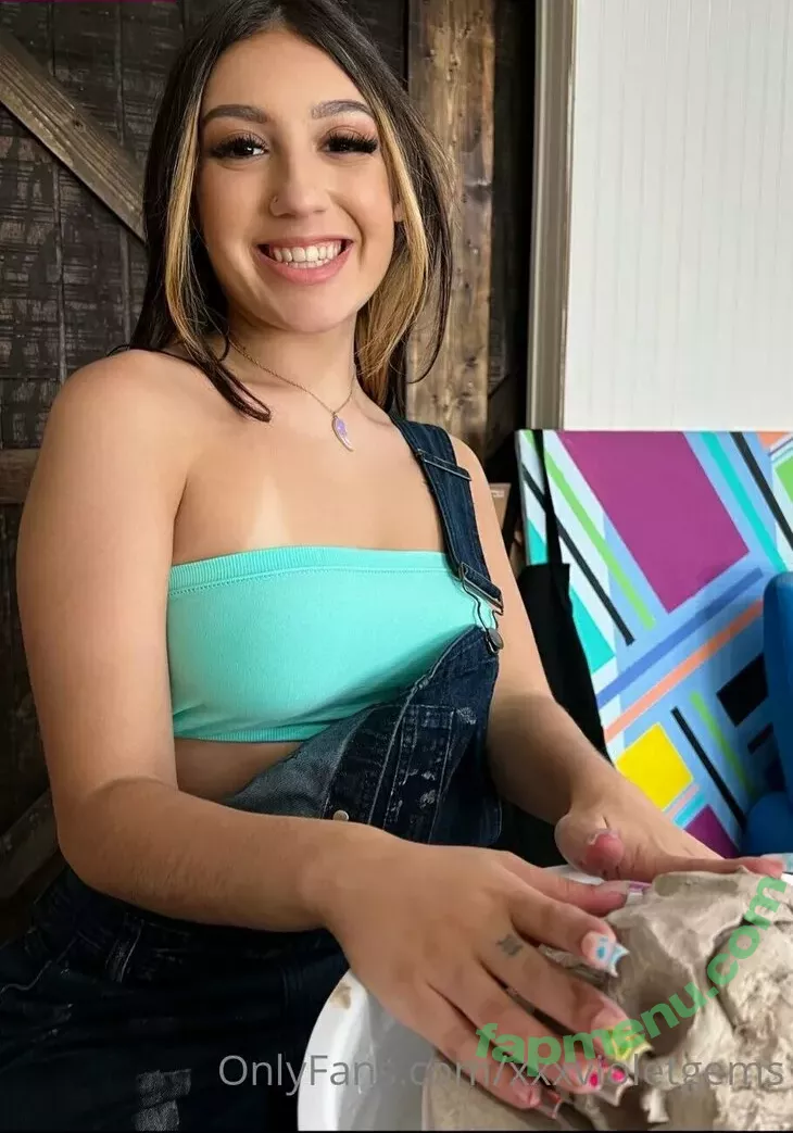 Violet Gems nude photo #0003 (_violetgems / xxxvioletgems)