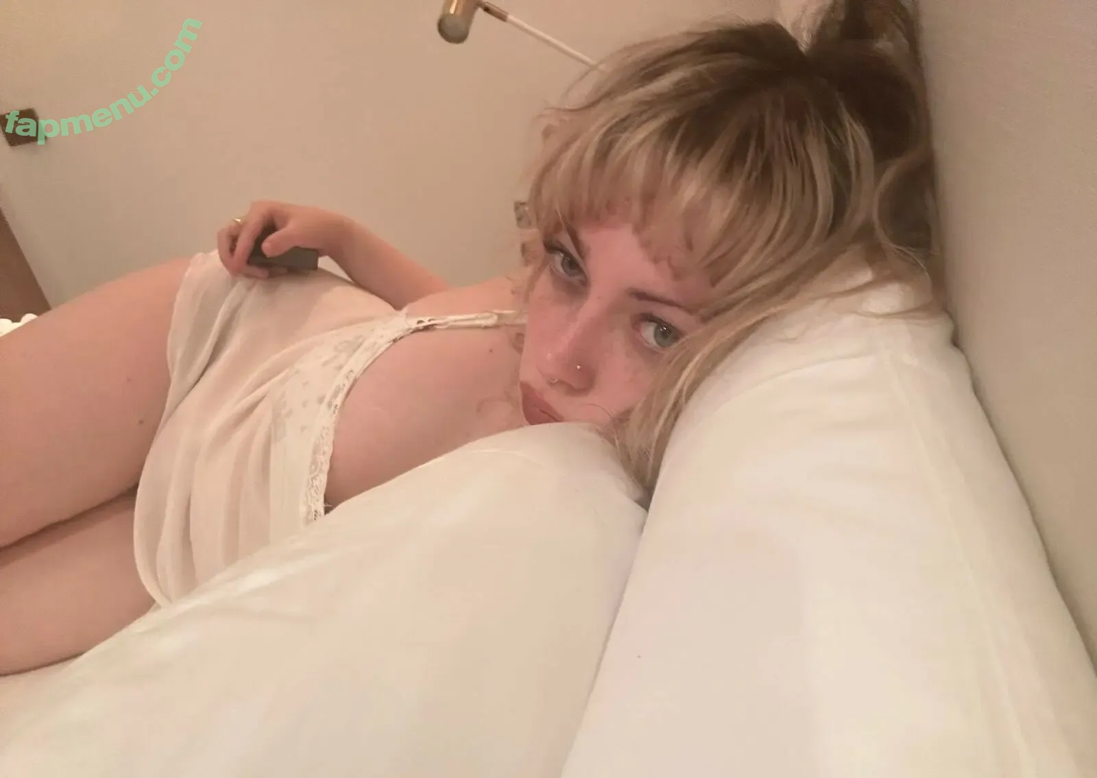 Violet Grohl nude photo #0012 (viioletgrohl)