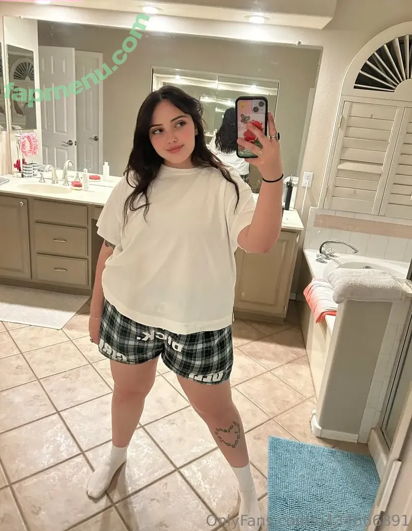violet_harmon nude photo #0017 (violet_harmon)