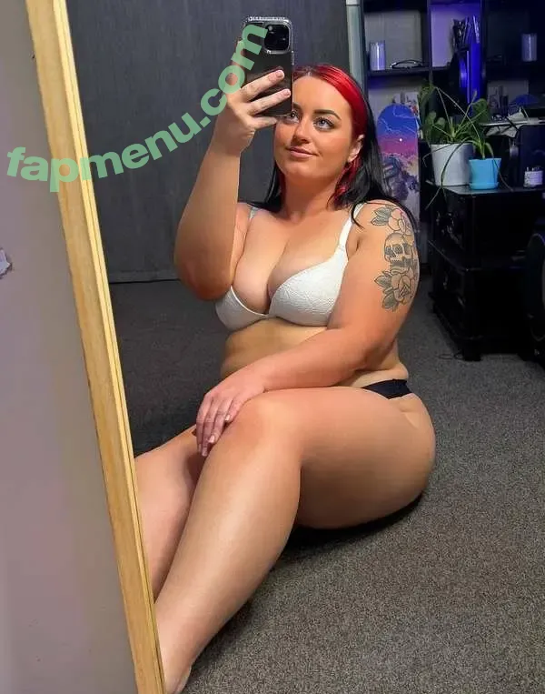 Violet Mae nude photo #0037 (violet.mae / waifuviolet)