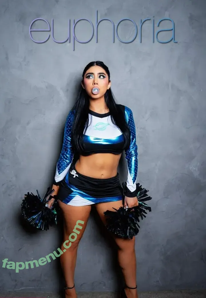 Violet Myers nude photo #0118 (Suki sin / violetmyers / violetsaucy / waifuviolet)