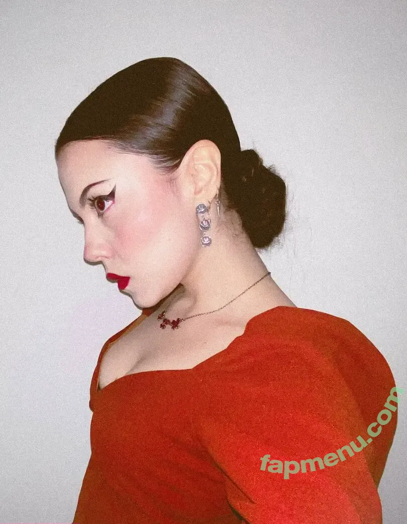 Violet Orlandi nude photo #0192 (tinyshysiren / violet_orlandi)