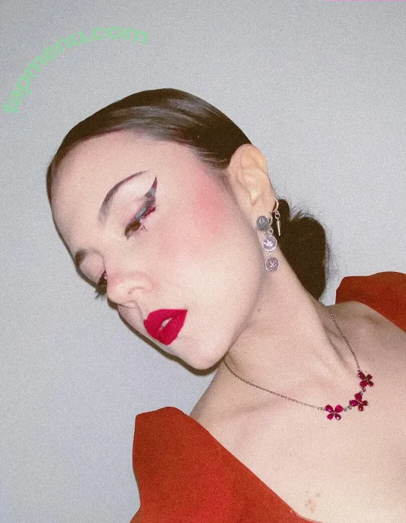 Violet Orlandi nude photo #0193 (tinyshysiren / violet_orlandi)