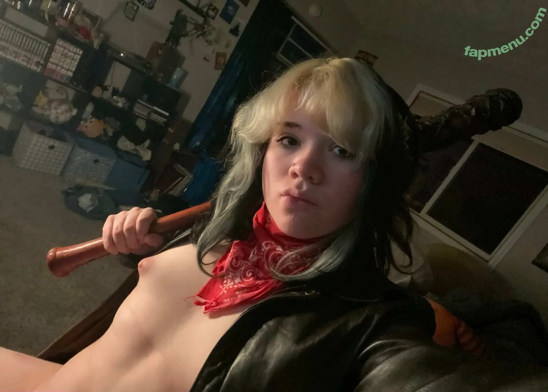 violetknight666 nude photo #0008 (violet.walker66)