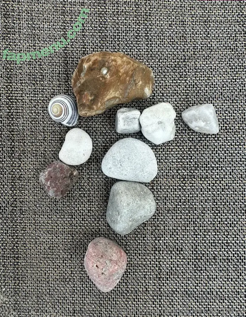 violetnaughtyy nude photo #0088 (violetnaughtyy)