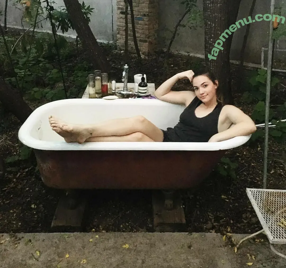 Violett Beane nude photo #0080 (violettbeane)