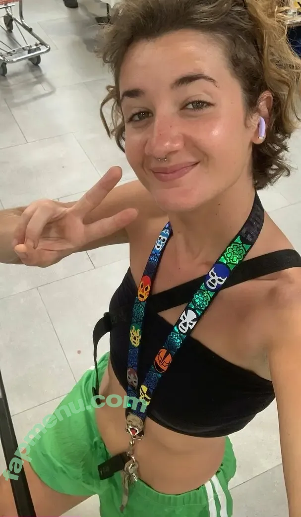 violett888 nude photo #0018 (viole8888)