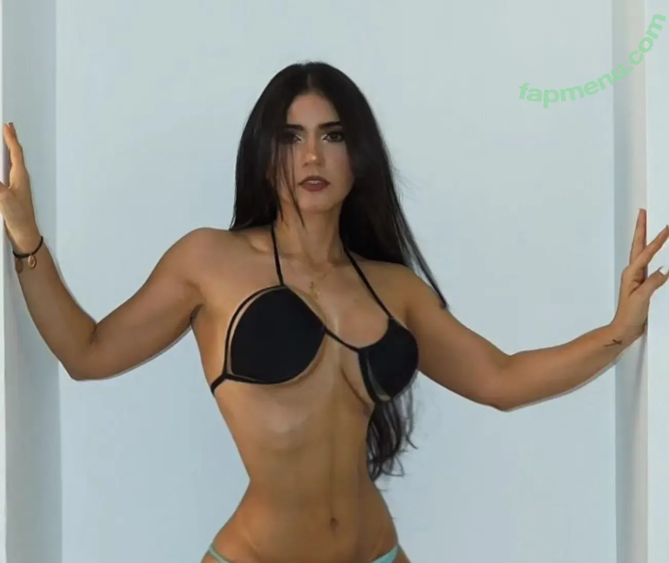 Violetta Ortiz nude photo #0010 (Karina Paola Ortiz / Violettasoyyo / itsscarlettbtch)