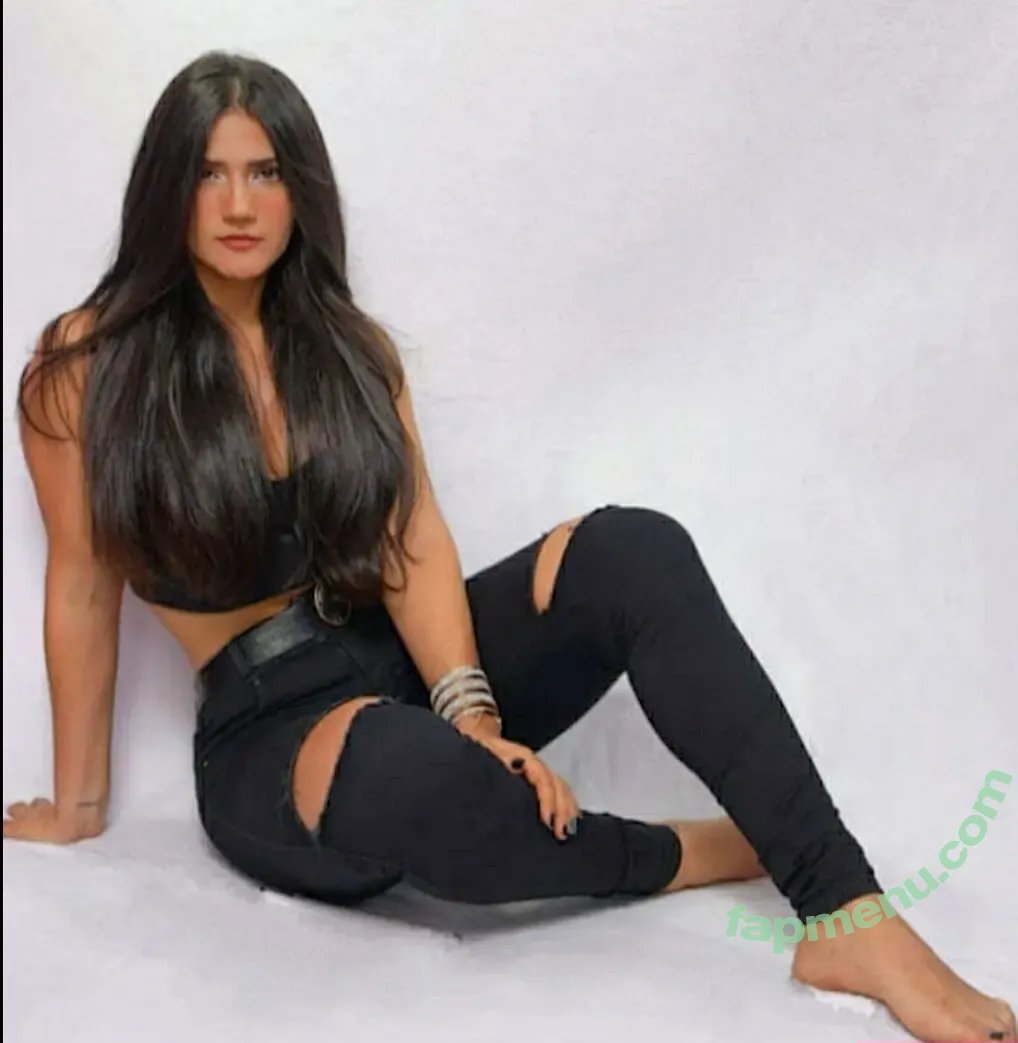 Violetta Ortiz nude photo #0017 (Karina Paola Ortiz / Violettasoyyo / itsscarlettbtch)