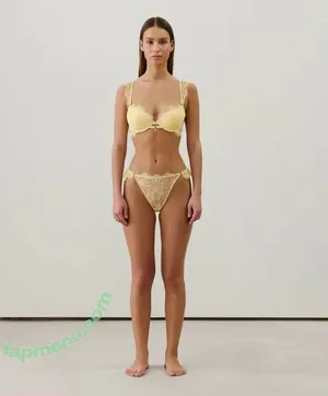 Violetta Vakarchuk / vviolettavakarchuk nude photo #0012