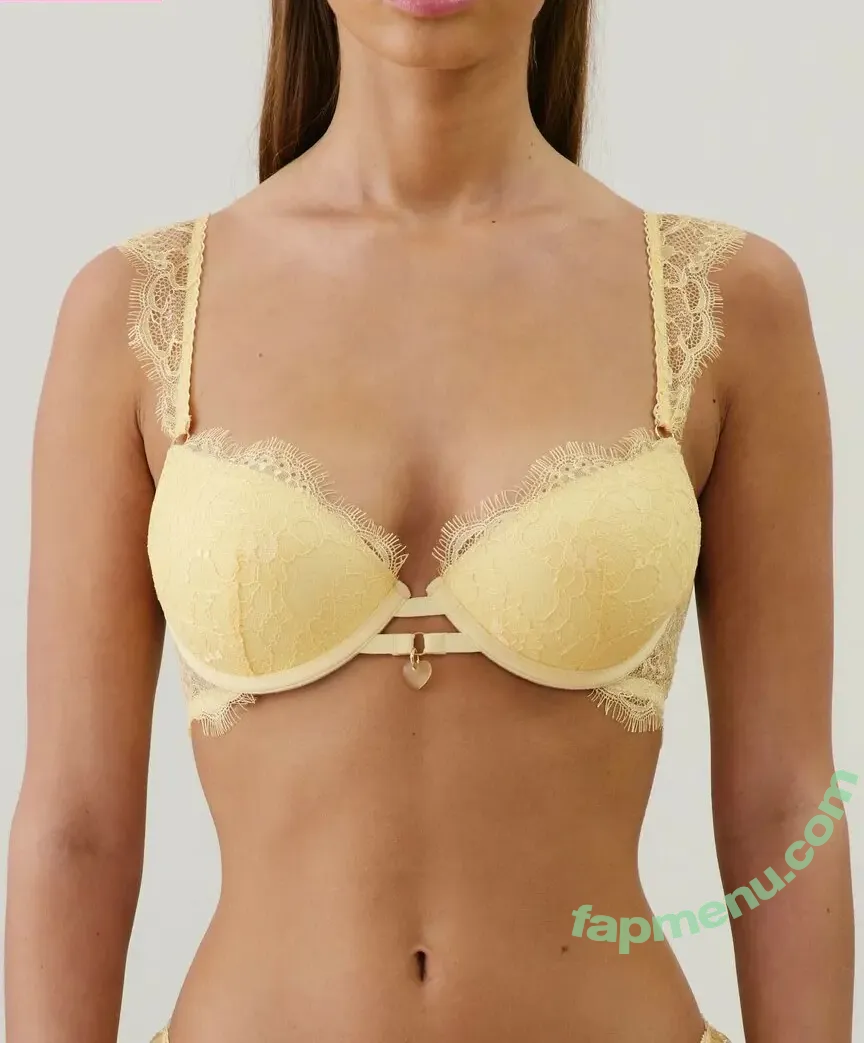 Violetta Vakarchuk nude photo #0013 (vviolettavakarchuk)