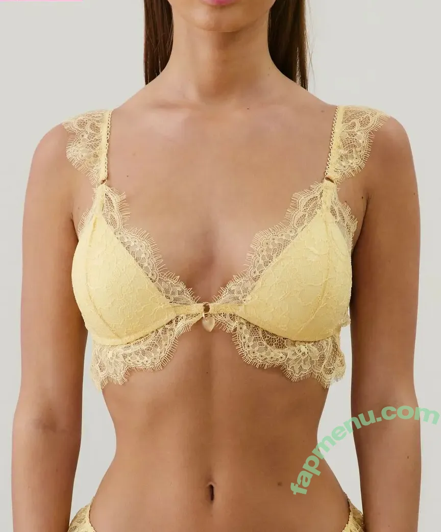 Violetta Vakarchuk nude photo #0016 (vviolettavakarchuk)