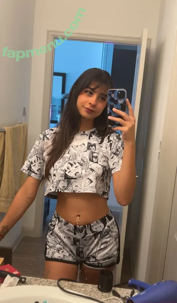 Violetttflowers nude photo #0047 (Violetttflowers)