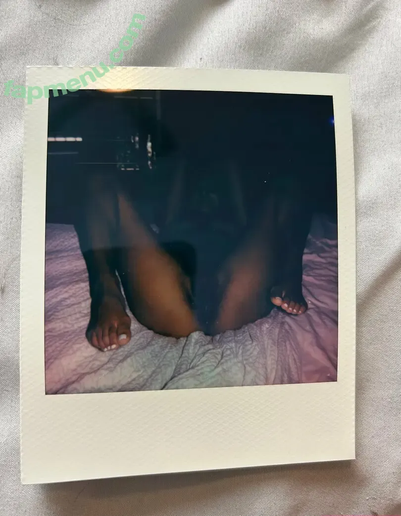 Violetttflowers nude photo #0058 (Violetttflowers)