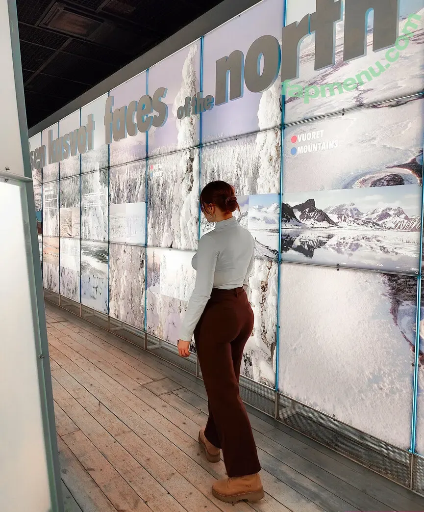 violetvarnfree nude photo #0037 (violetjanefrey)