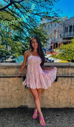 violetvlogs / violettvlogs nude photo #0002