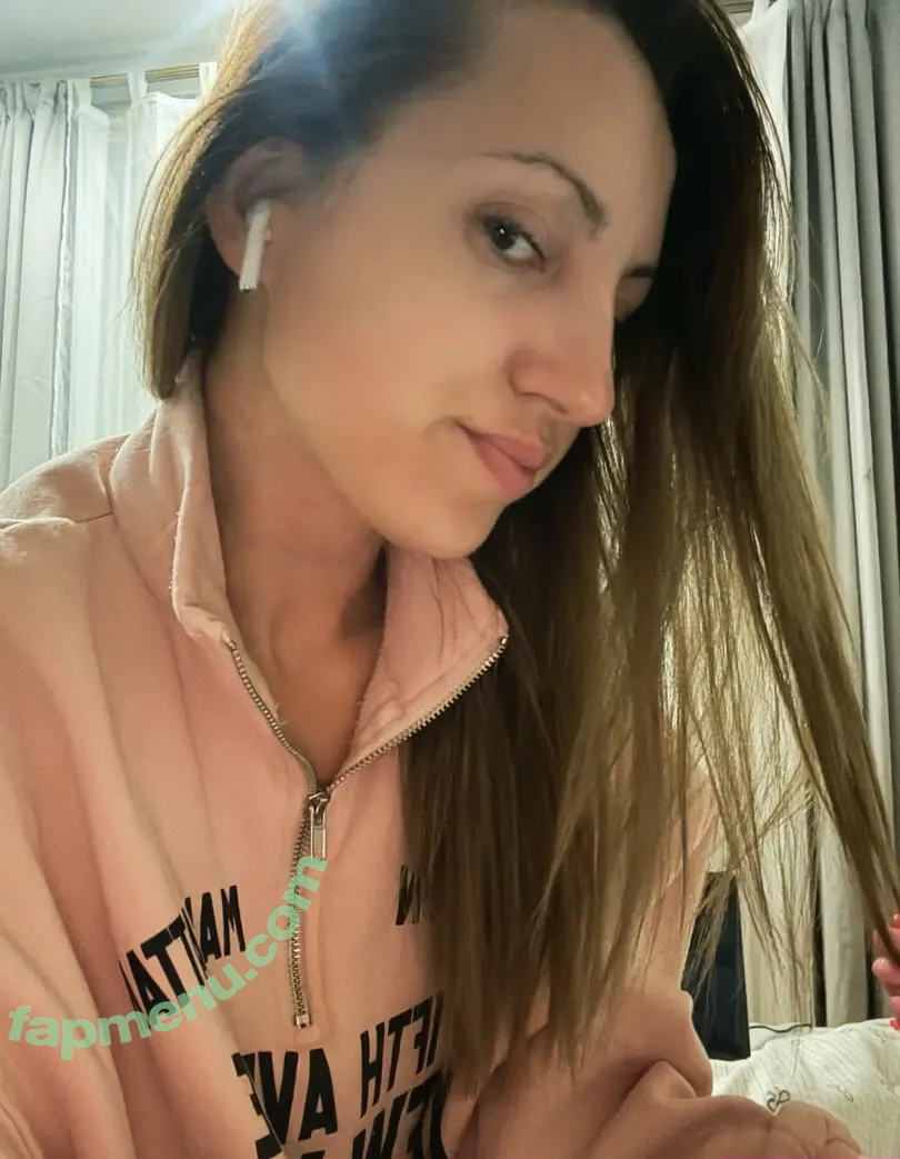 vip.mellie nude photo #0034 (therealgypsymelliestanley)