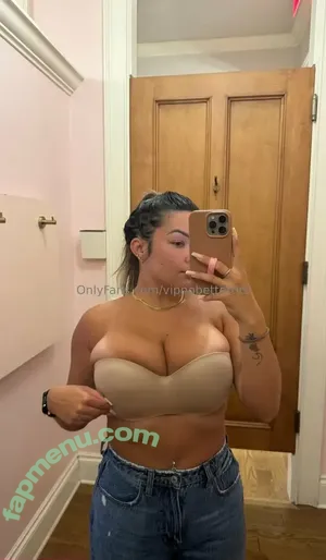 Vipnobettertits nude photo #0005