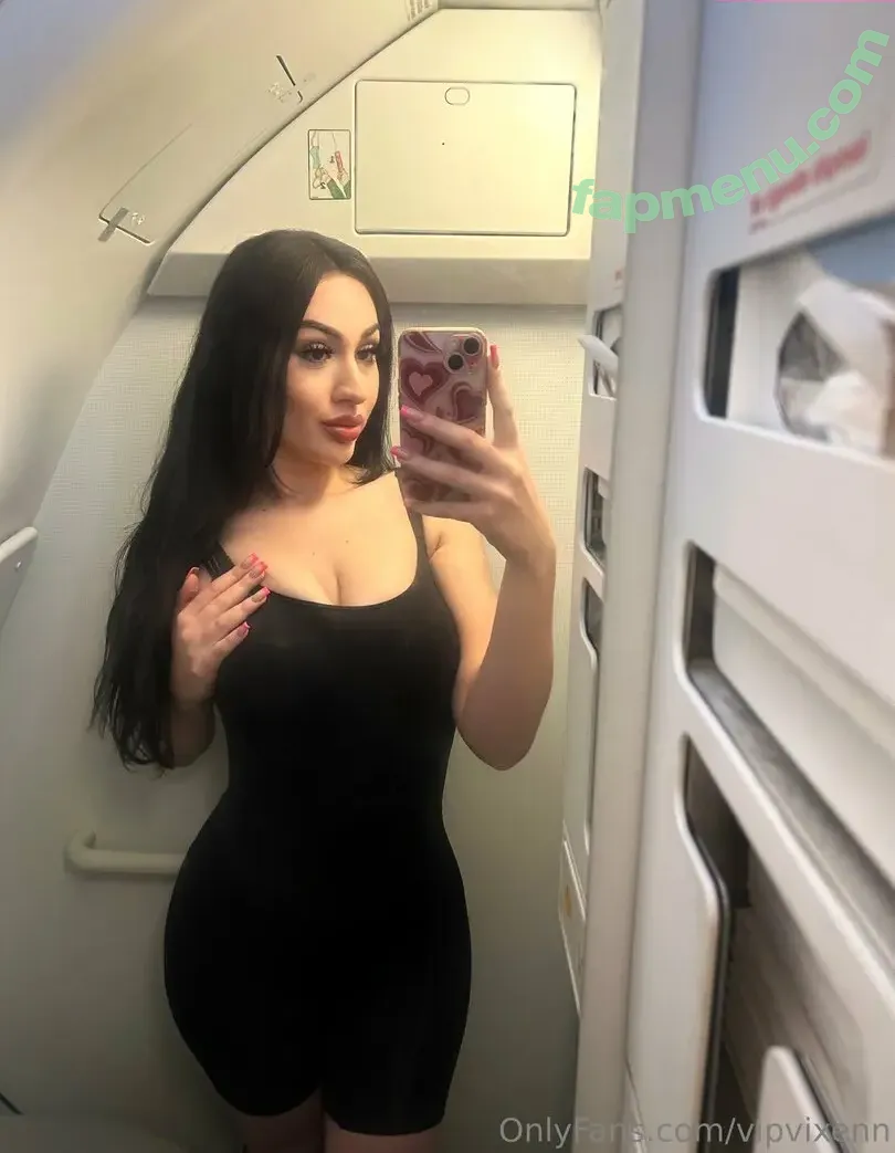 vipvixenn nude photo #0012 (vipvixenn)