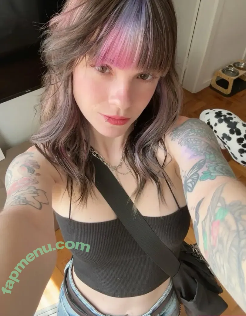 Viqsm nude photo #0079 (Viqsm)