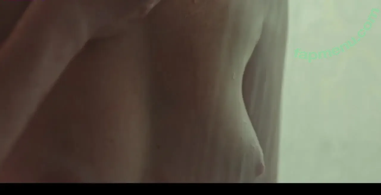 Virginia Gardner nude photo #0265 (Ginny / ginnygardner)